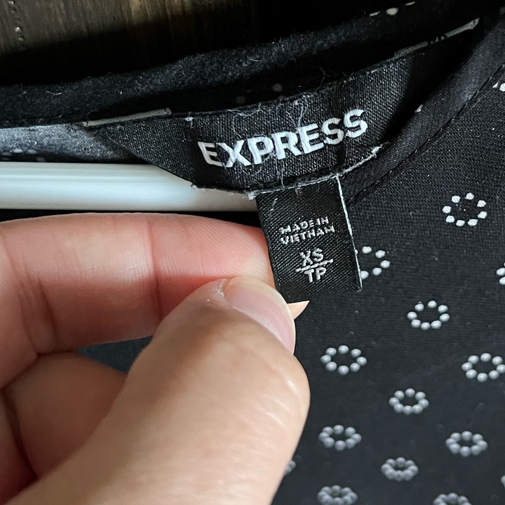 Express Top - Picture 3 of 3